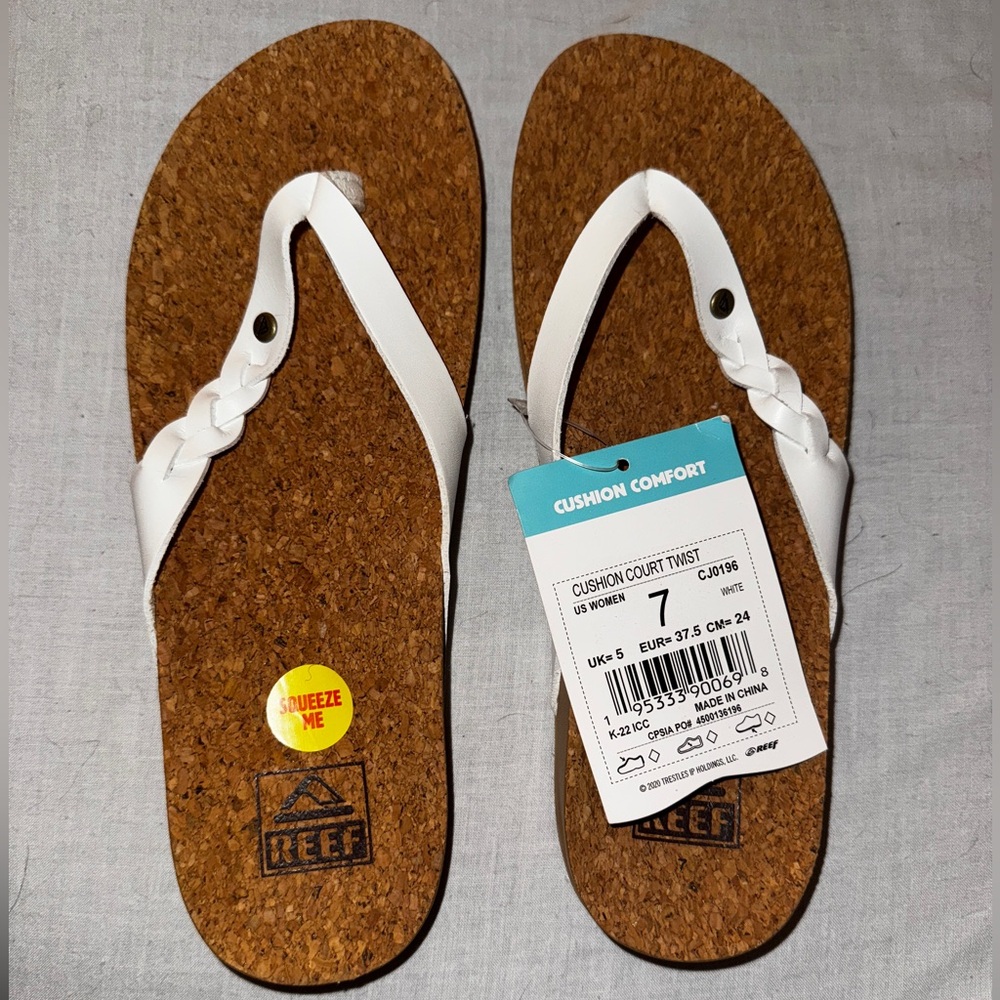 Reef Cushion Court Twist Flip Flops